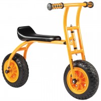 Gelb lackiertes Laufrad "WALKER" für Kinder ab 3 Jahren von beleduc - Trike mit langem, gemütlichem Sitz.