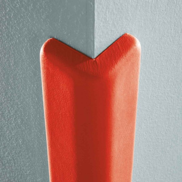 Kantenschutz Corner Guard Deluxe in Rot - montiert auf Rauhfasertapete