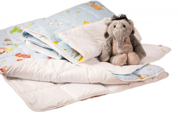 Kinder-Schlafsack 2 in 1: Schlafsack auch als Steppdecke nutzbar. Achtung: wechselnde Designs