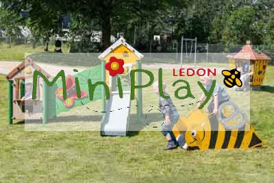 Spielplatzgeräte von Ledon Serie MiniPlay ansehen